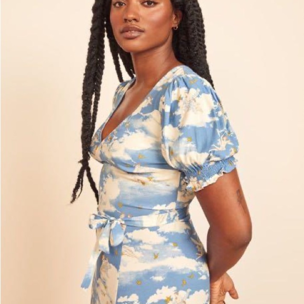 NWOT- Reformation Bee Midi Dress in Cielo Angel Print Blue White